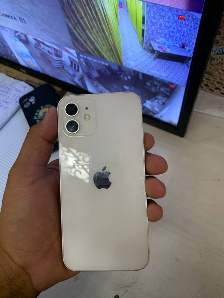 IPhone 12 karobka dakument bor . 64 lik 79 %  yomku 1xda hiraroq oladi