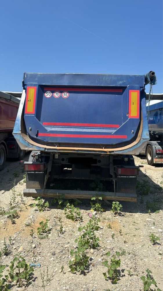 Vand man 3 buc cu semiremorci basculabile si iveco stralis