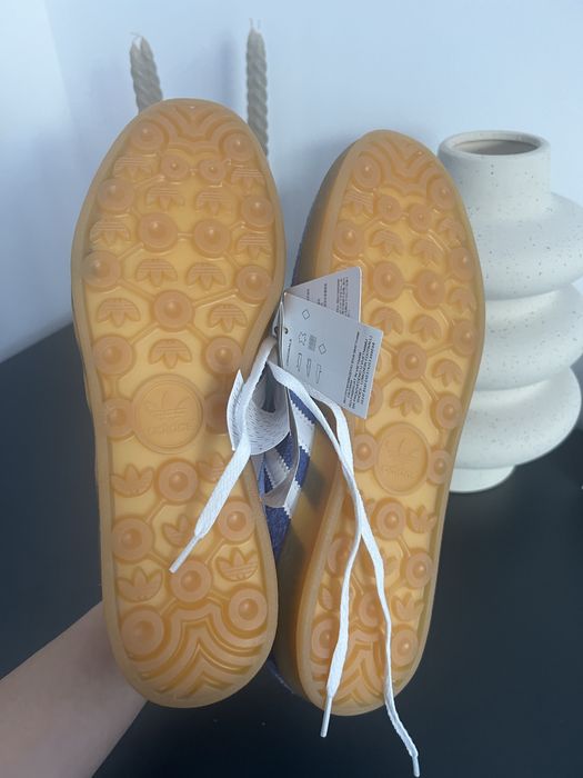 Pantofi sport Adidas Gazelle Indoor W HQ8717 Albastru.