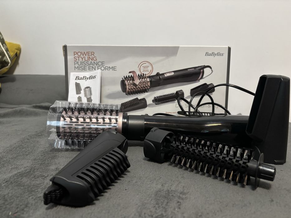 Perie rotativa Babyliss noua