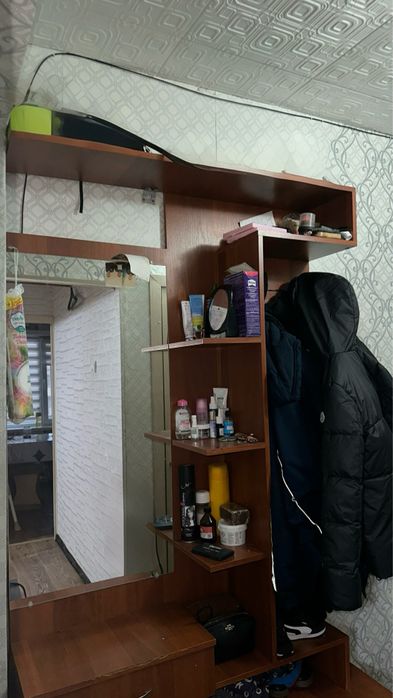 Прихожая.Цена договорная.