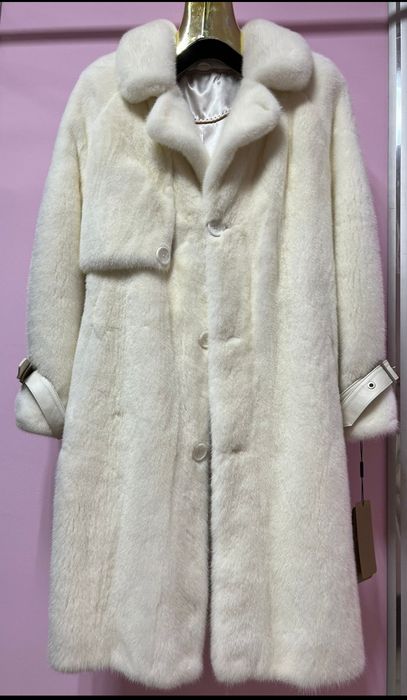 Продаю срочно новые шубы