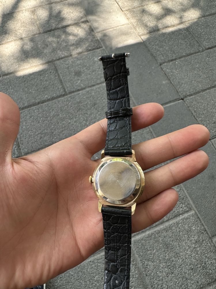 Raketa soat ideal