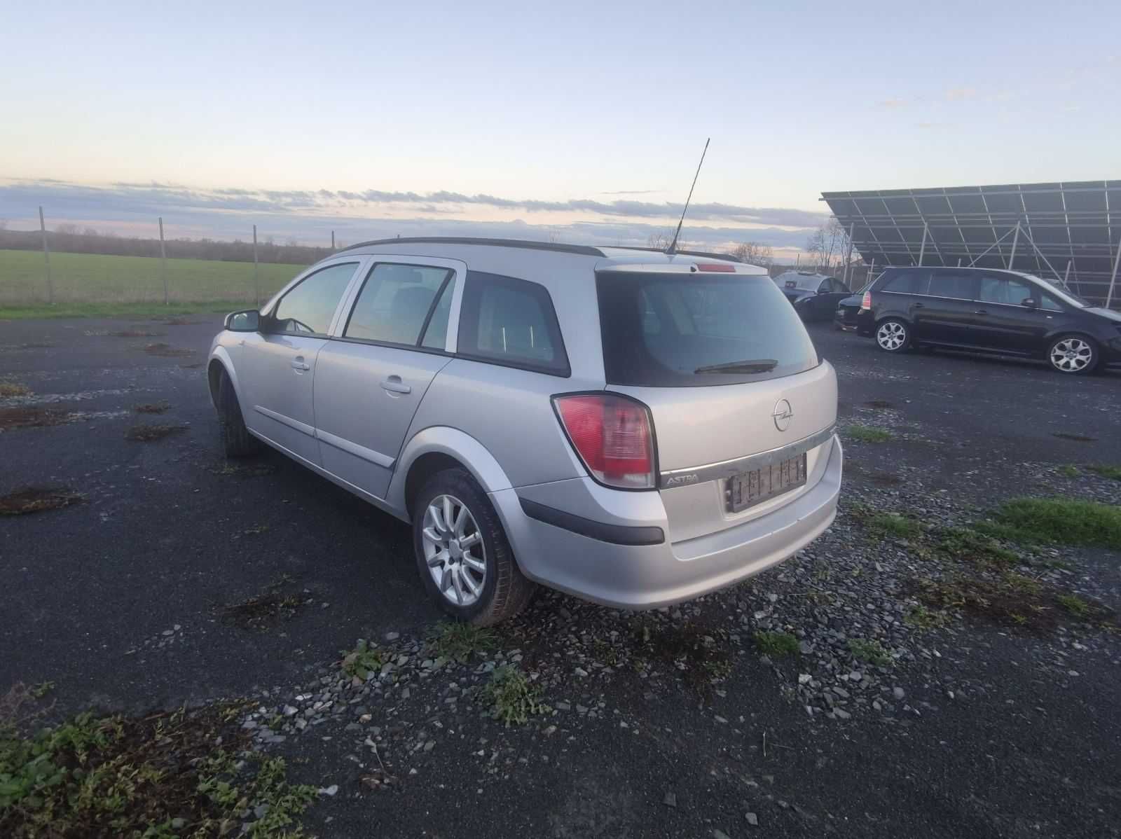 Опел Астра Х 1.7 цдти 101к.с 2005г НА ЧАСТИ/Opel Astra H 1.7CDTI 101ks