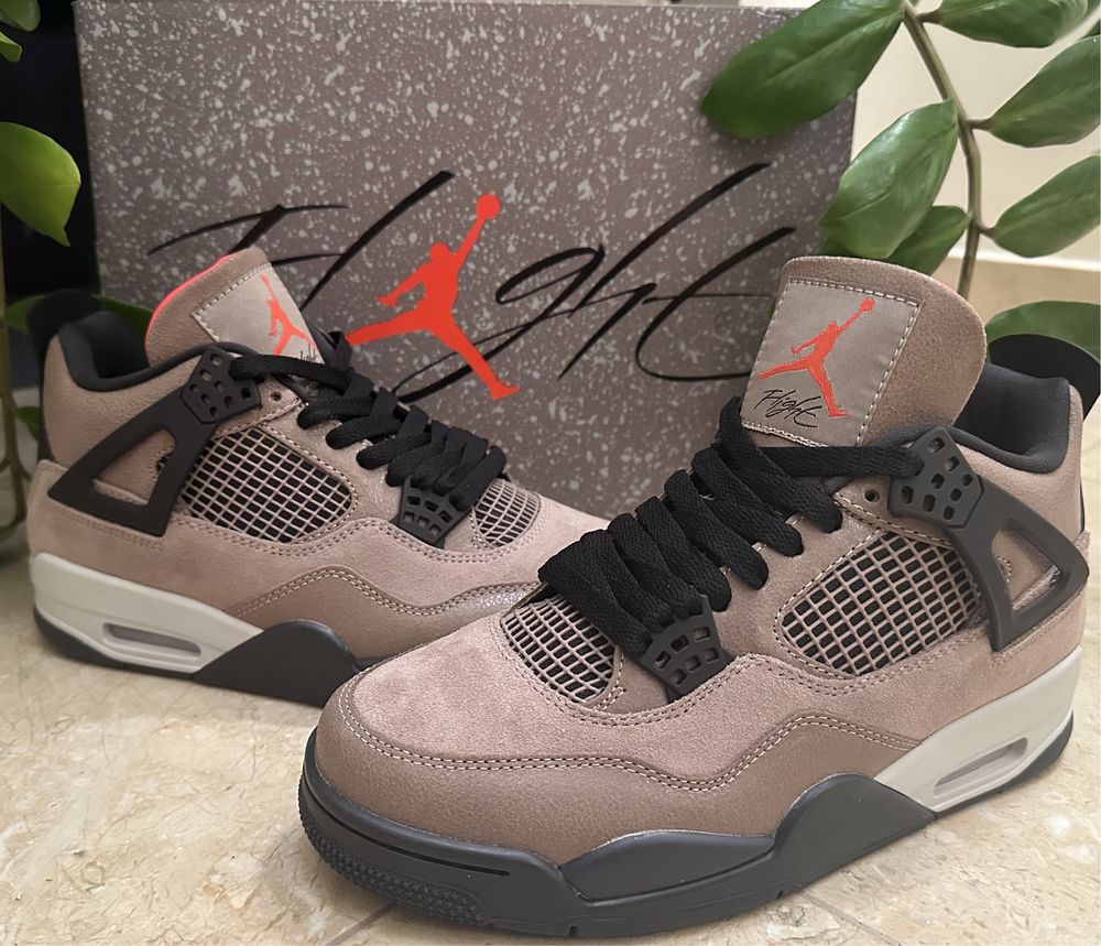 Jordan 4 Taupe Haze Marimea 42 - Lichidare de stoc