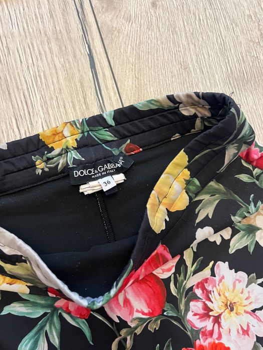 Неопренов клин на Dolce and Gabbana с флорални мотиви, плътен