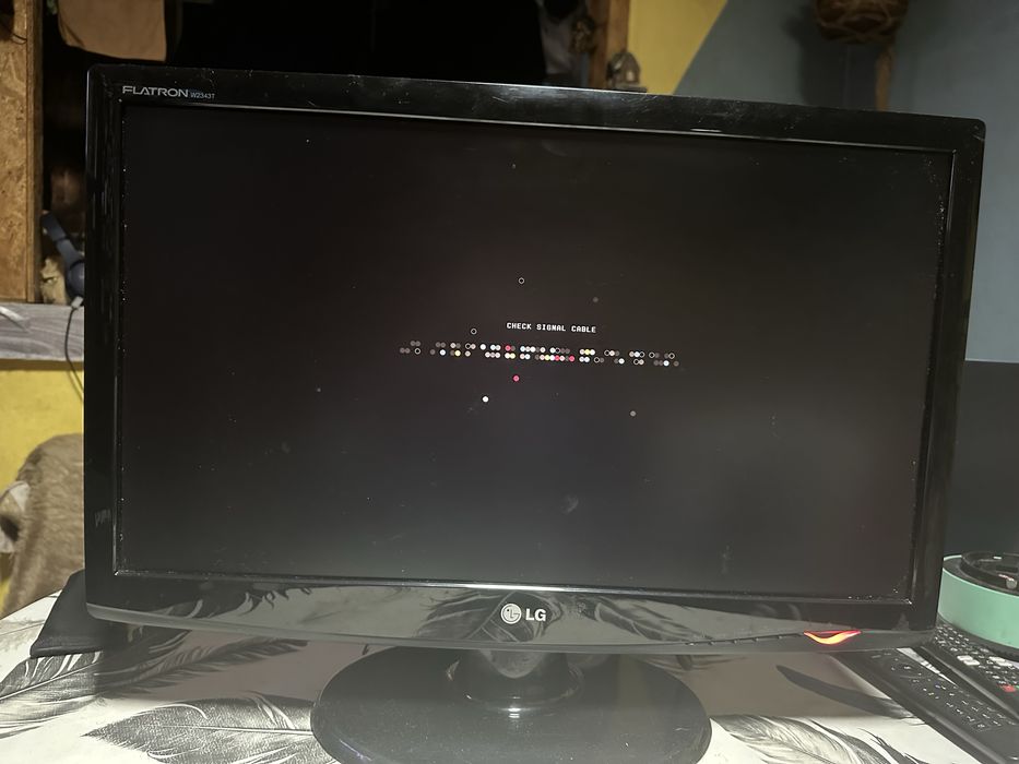 Монитор LG Flatron W2243S