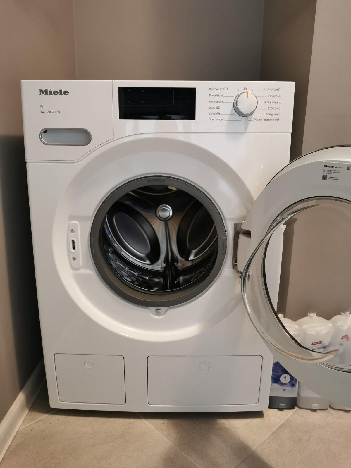 Miele пералня WWG660 WCS TDos&9kg WI-FI