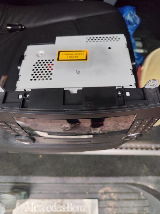 Оригинално радио Mercedes W639