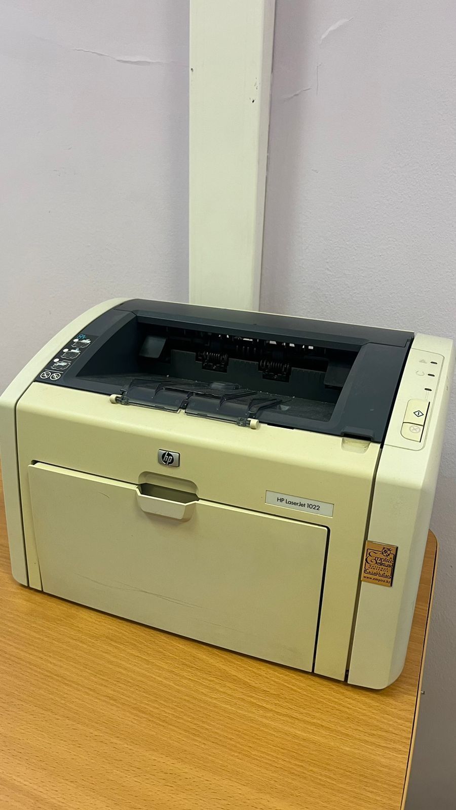 Принтер отлично работает чёрный белый
