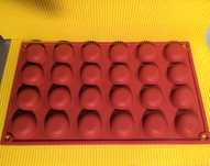 ПОМПОНЕТИ SF Mold Made in Italy Оргинални за Мъфини и Сладки
