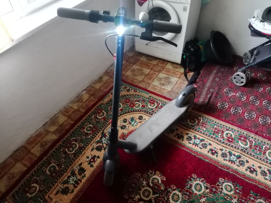 Электросамокат E-SCOOTER MAX G30