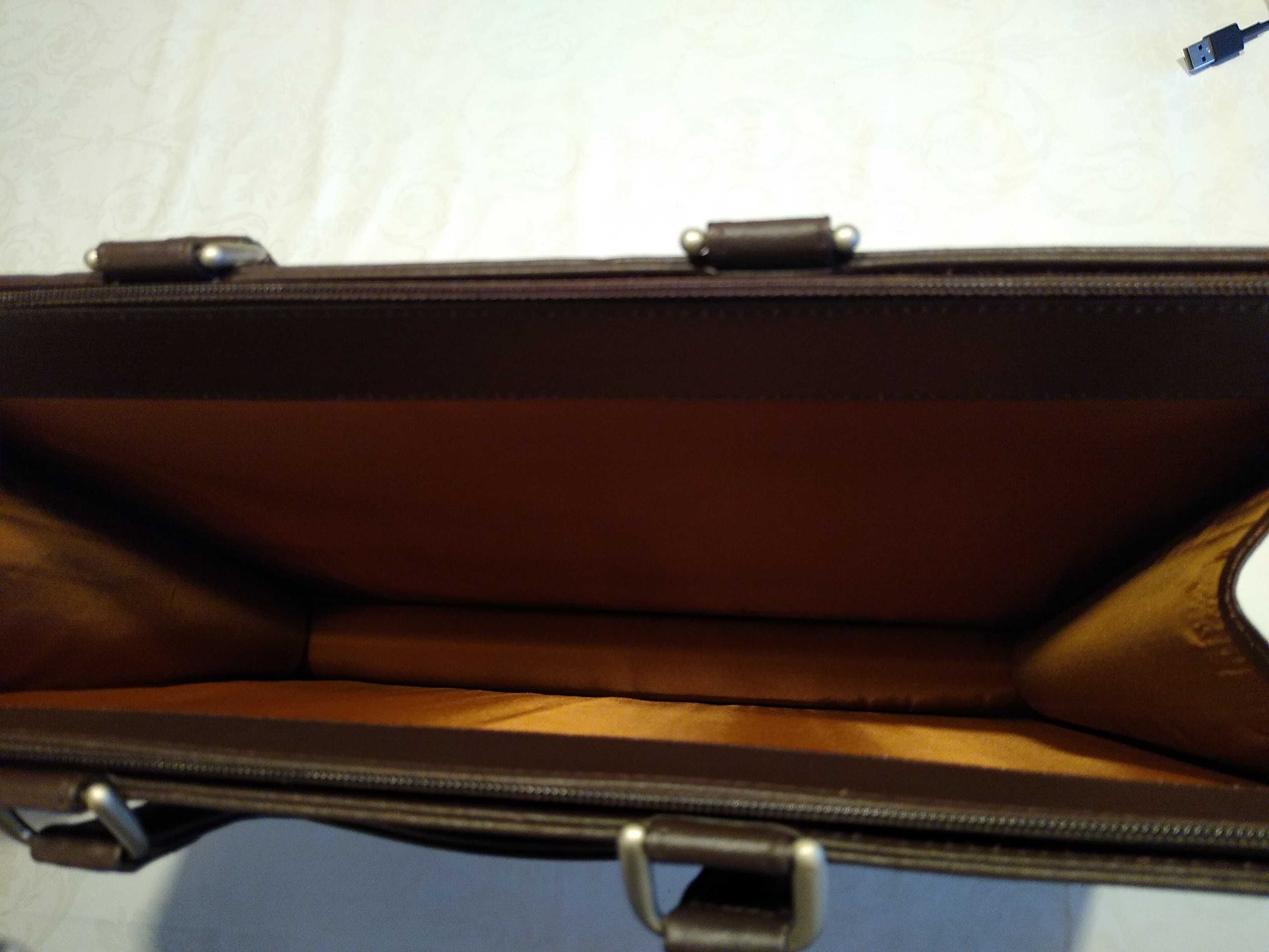 Мъжка  чанта за документи/лаптоп от истинска тъмно кафява кожа