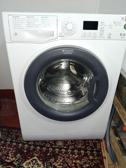 Kir moshina sotiladi