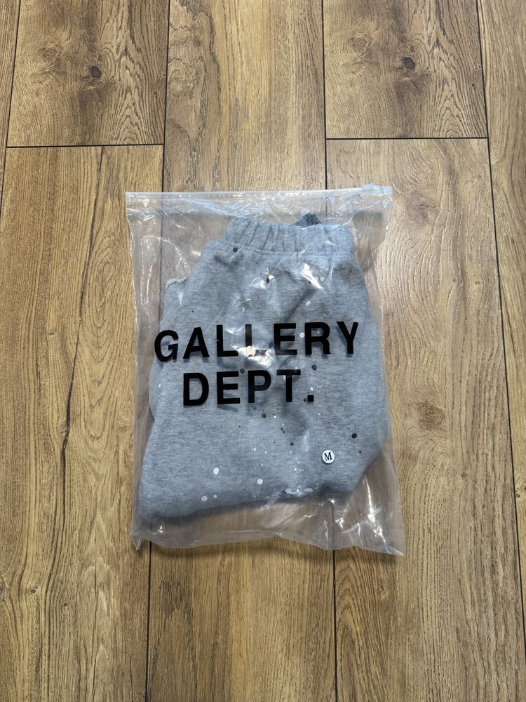Gallery Dept Hand-Painted Light Grey Shorts