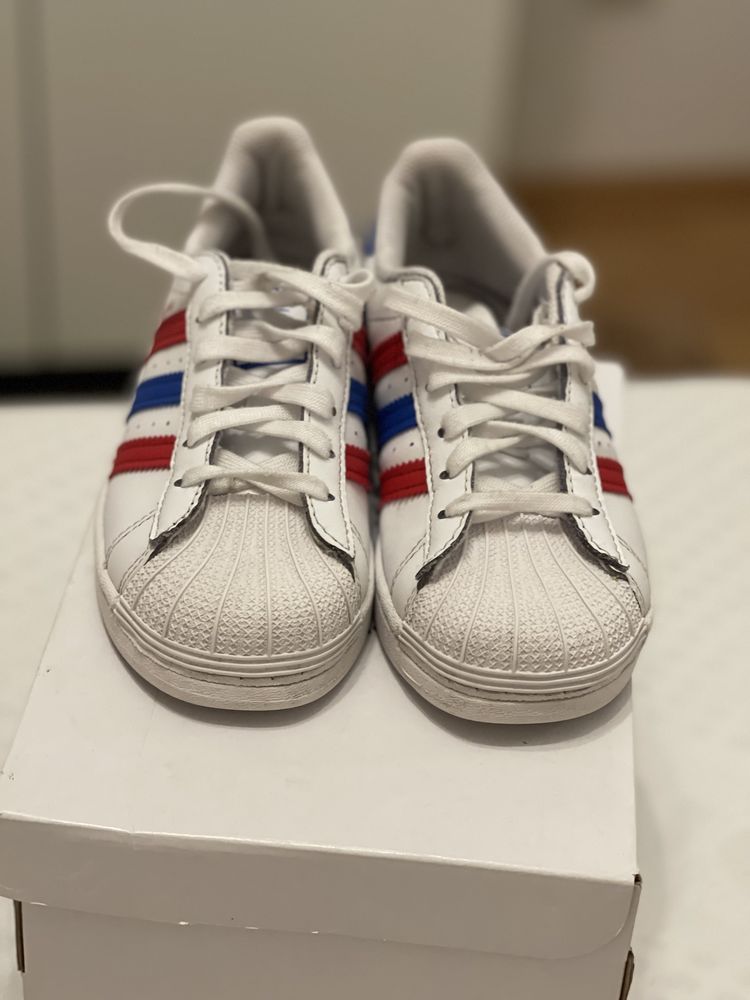 Adidas Superstar copii marimea 30, 18cm