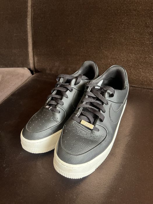 Кецове Nike черни