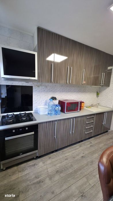 Apartament 4 camere zona Berceni B1