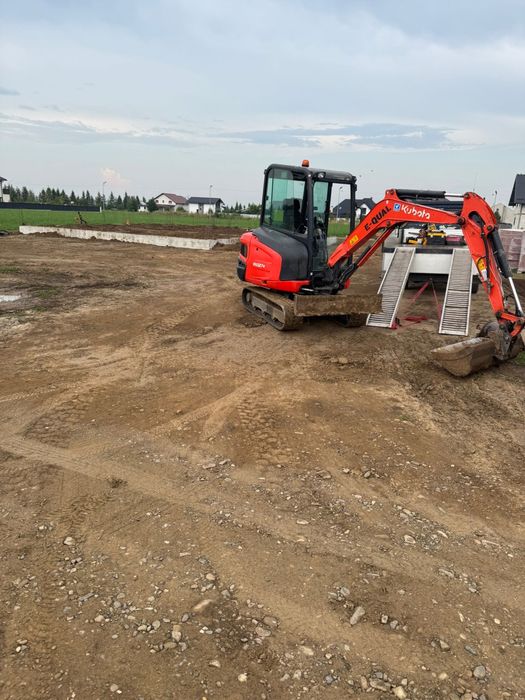 Miniexcavator KUBOTA kx027-4 cu 3 cupe