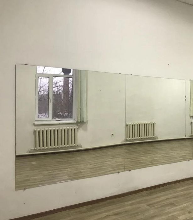 Зеркало настенное