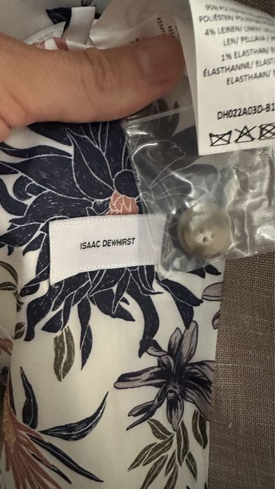 Costum Issac Dewhirst