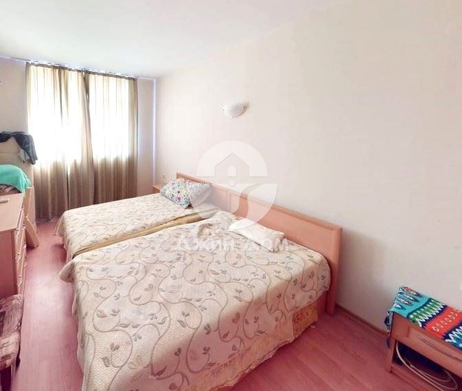 Продава се Двустаен апартамент в к.к. Слънчев бряг - 74 кв.м за 1014 €/кв.м - Снимка #1