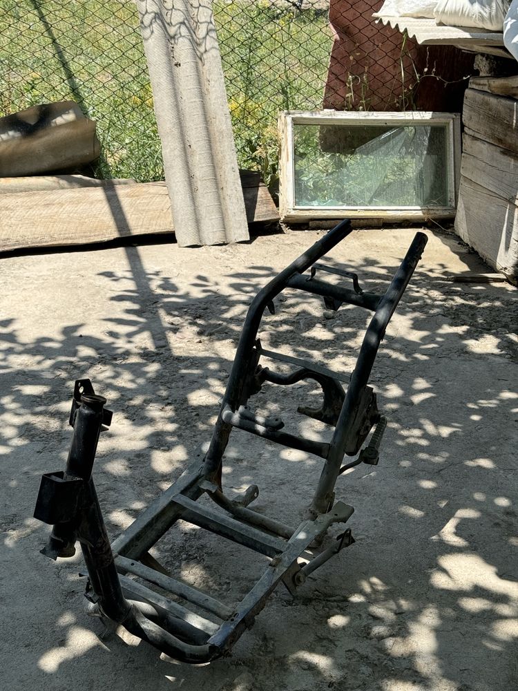 продам раму от скутера