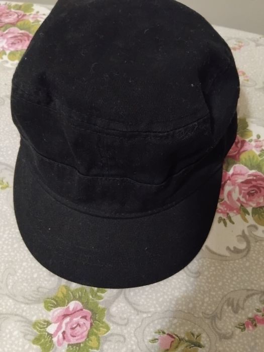 Кепки женские  H/M