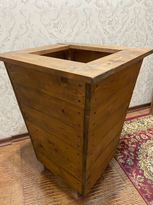 Подставка для больших цветов