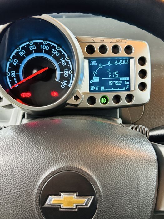 Spark salatviy 3-pazitsiya M/T Mexanika gaz