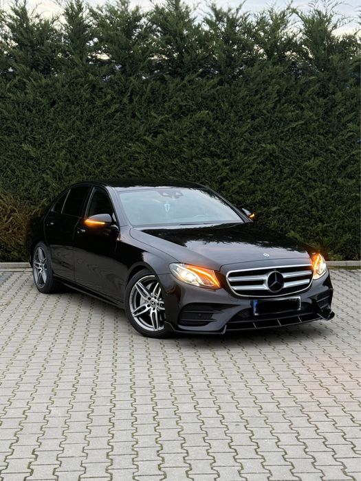 Mercedes E220, pachet AMG, 9G tronic, Tableta mare, 360, head-up