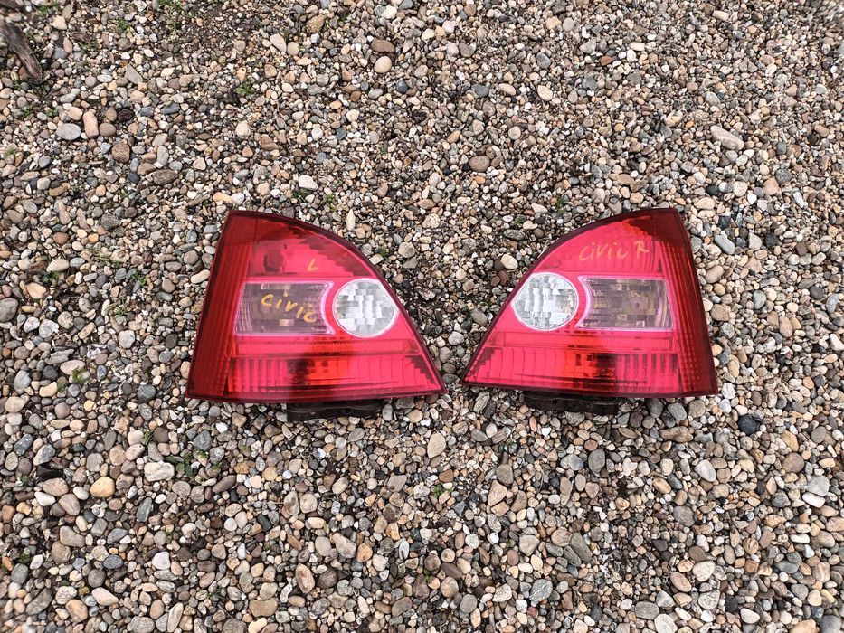 ляв и десен стоп за хонда сивик 7 хечбек 00 - 06 HONDA CIVIC VII