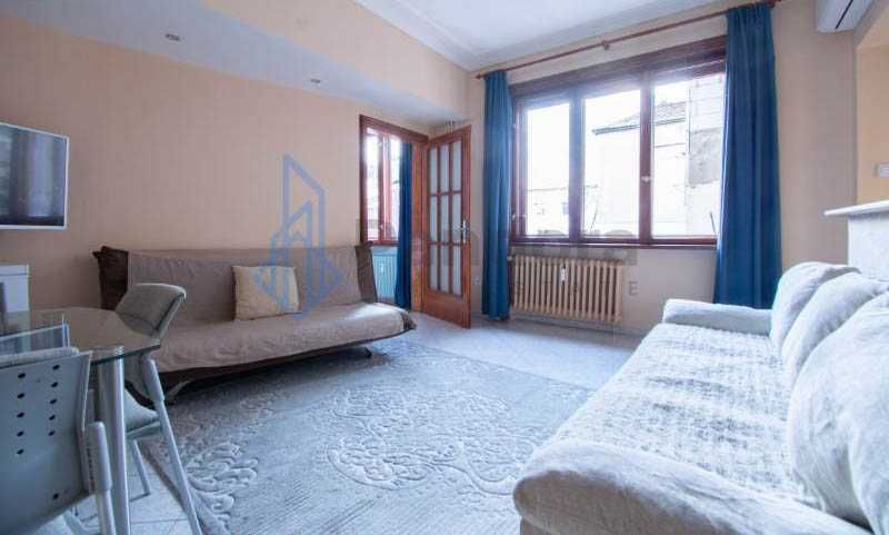 Тристаен апартамент под наем в Центъра