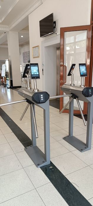 Турникет с Face ID. СКУД на Узбекском и русском языке.