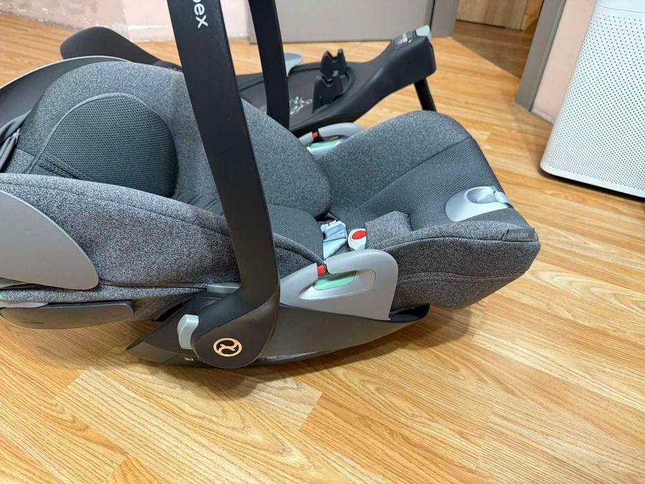 Столчета за кола Cybex Cloud T i-size Бази за стол за колa Cybex baseT