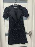 Vand rochie tip sacou cu perle .