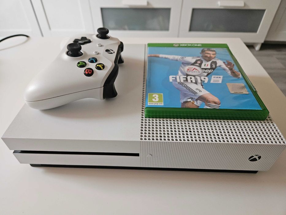 Microsoft Xbox One S 1 TB