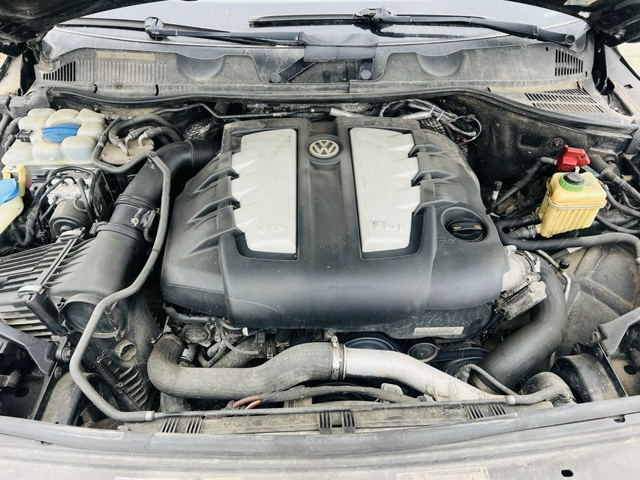Piese Auto VW Touareg 7P An 2011 Motor 3.0 D