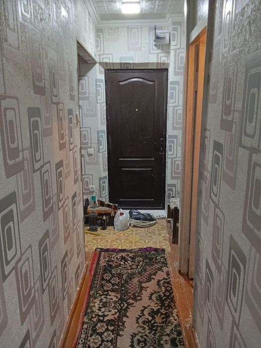 Сдаётся  1 ком. Квартира 1 микрорайон Октябрь