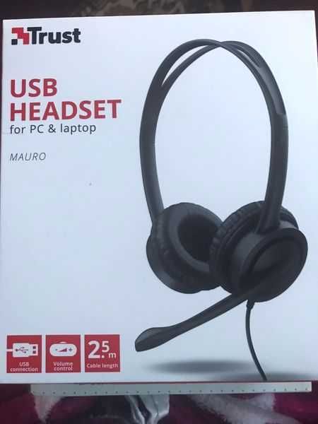 Vand casti pentru PC si Laptop