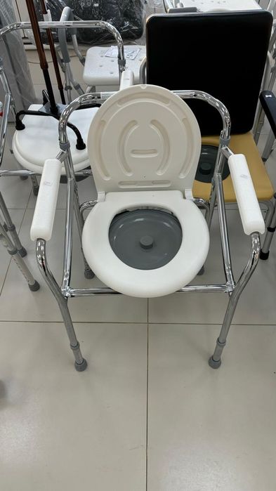 Санитарный биотуалет цены разные