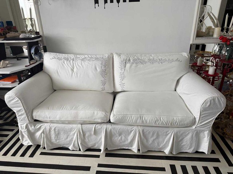 Диван белый раскладной