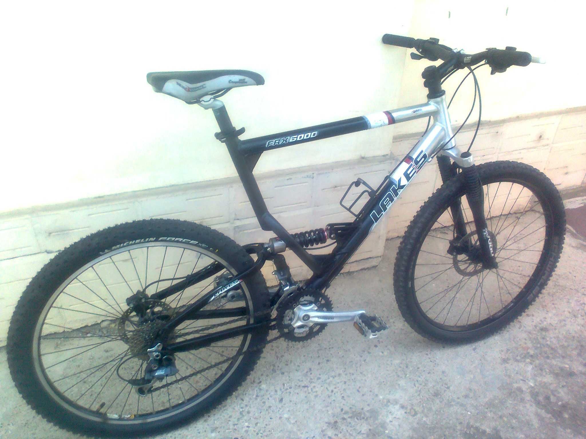 Хидравлична мекица Lakes PRX 6000