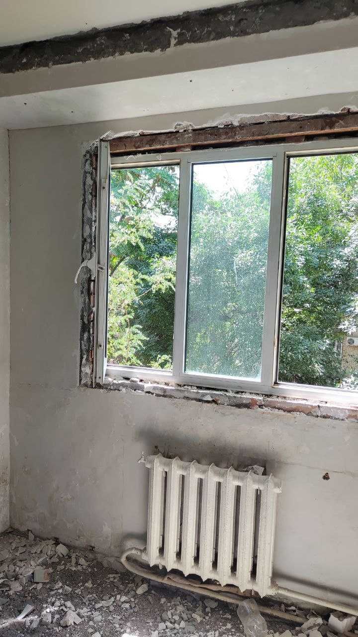 Окна с алюминиевыми рамами, б/у