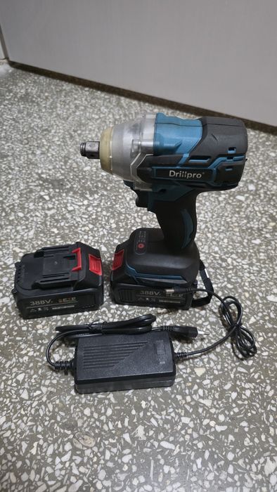 Masina de insurubat cu impact