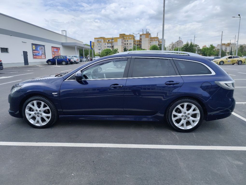 Mazda 6 2.0 бензин , автомат , газ