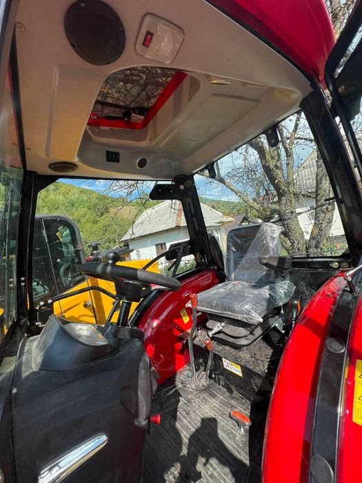 Tractor Macao U400