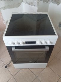 Продавам готварска печка Beko