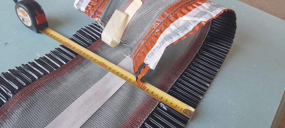 Bandă ventilare coama