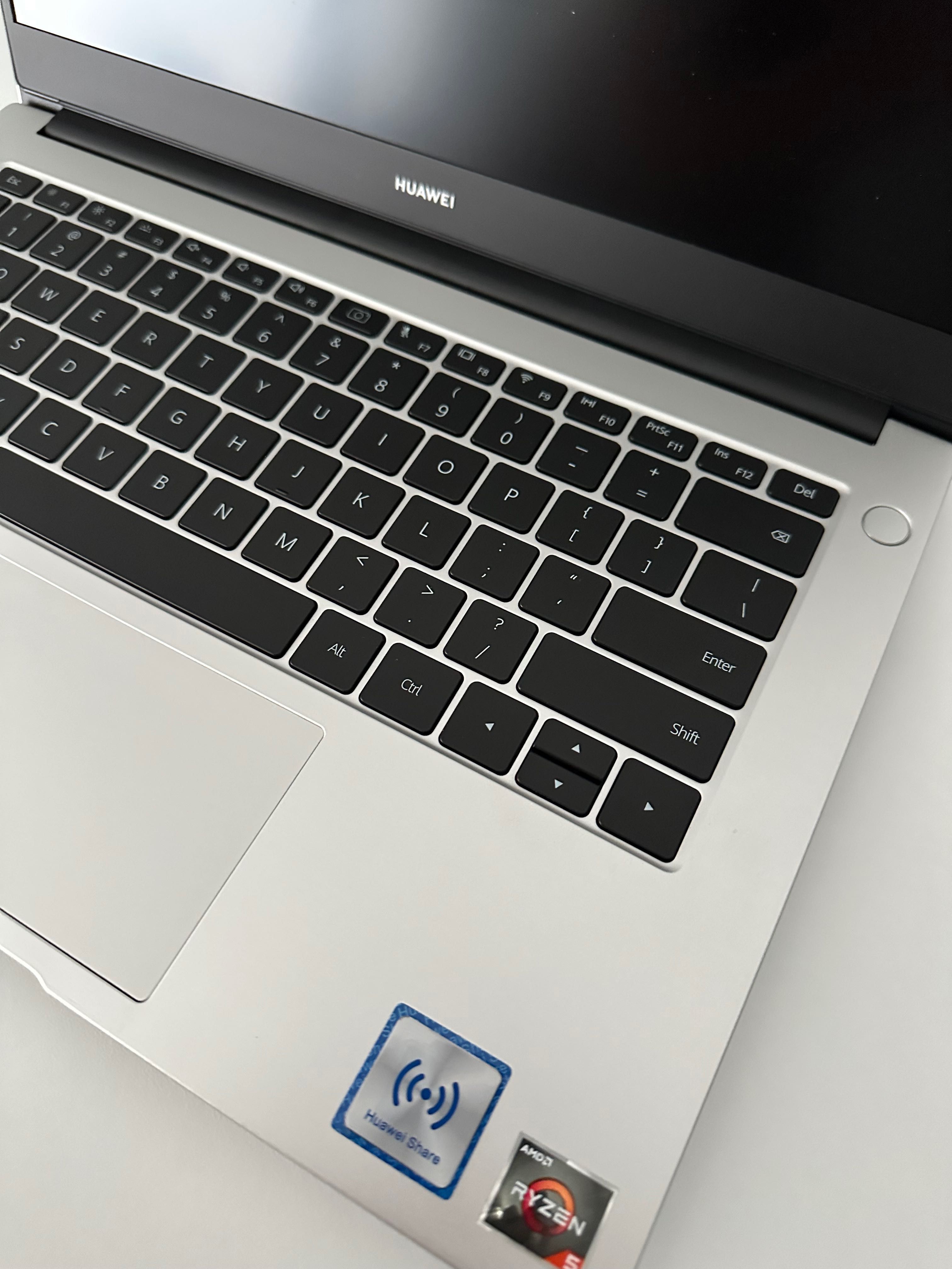 Huawei MateBook D14